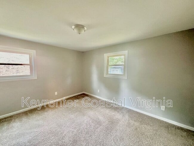 Building Photo - 168 Ruston Dr