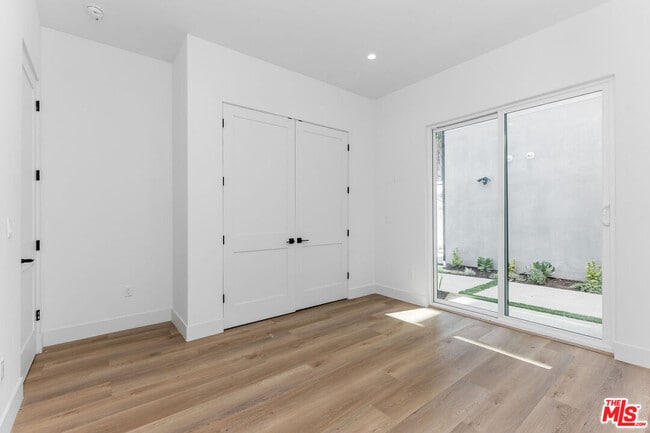 Building Photo - 1821 Ashmore Pl