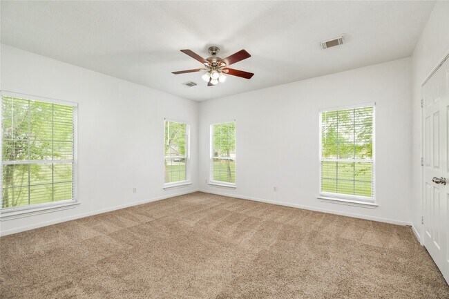 Building Photo - 14874 Cygnus Ct