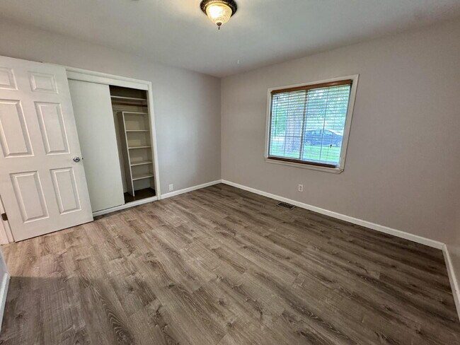 Building Photo - 3031 S Flamingo Way