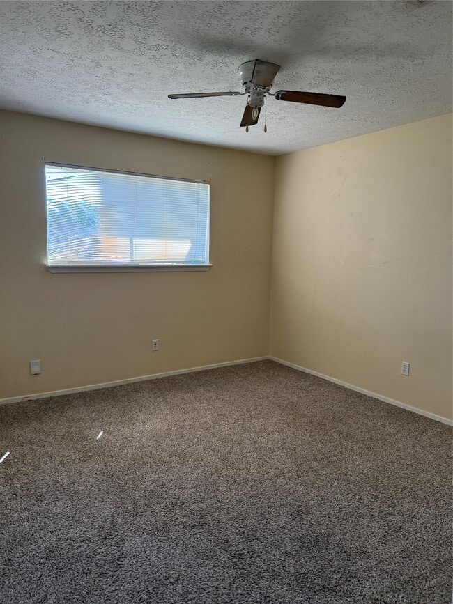 Building Photo - 8426 Avington Rd