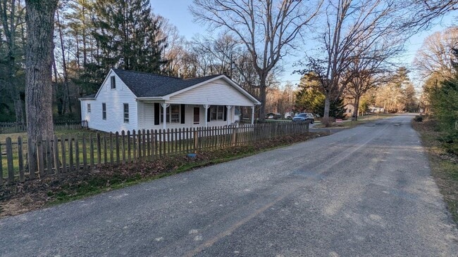 Building Photo - 53 Sweetpea Ln