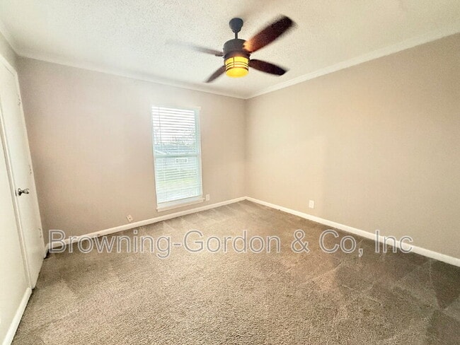 Building Photo - 1519B 21st Ave N