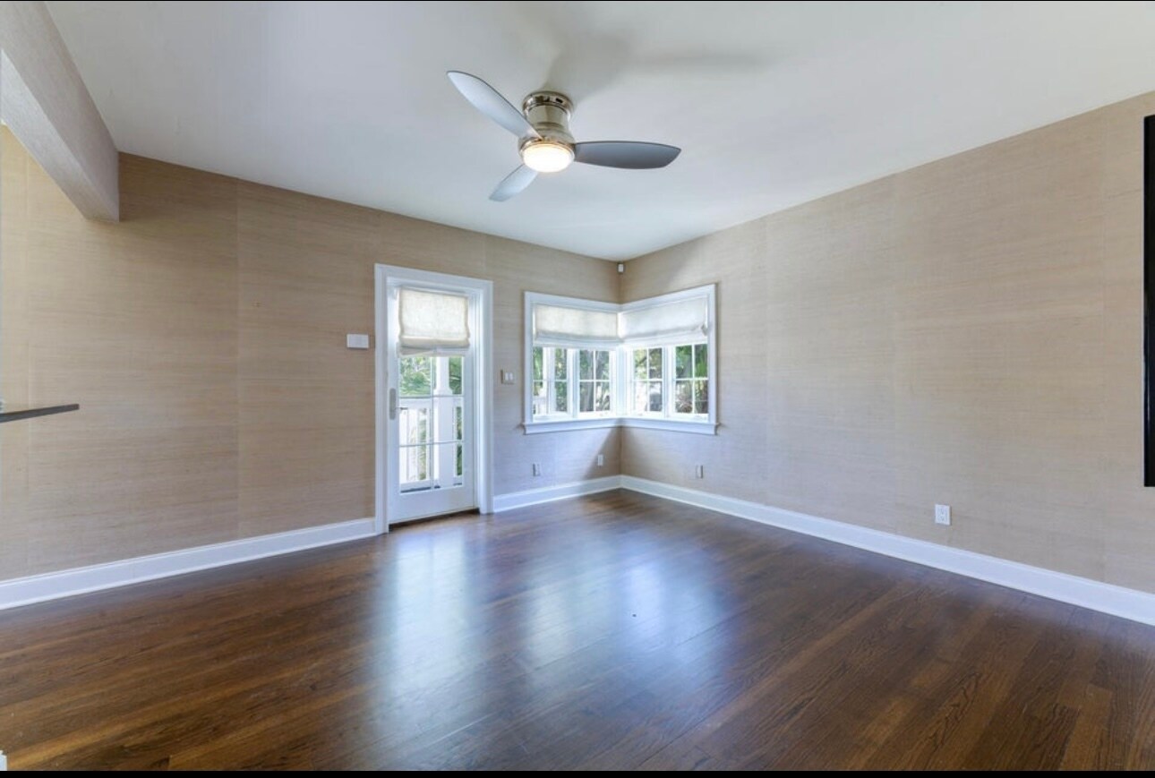 Building Photo - 123 N Palmway