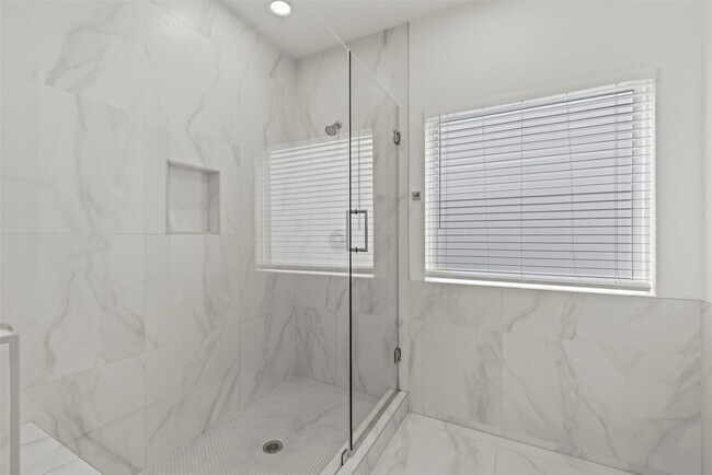 Building Photo - 847 Rachel St