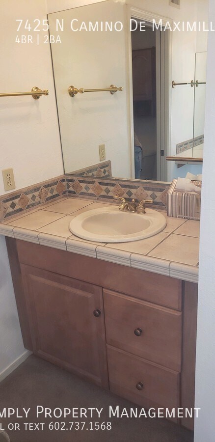 Building Photo - JUST REDUCED! Spacious 4 bedroom 2 bathroo...