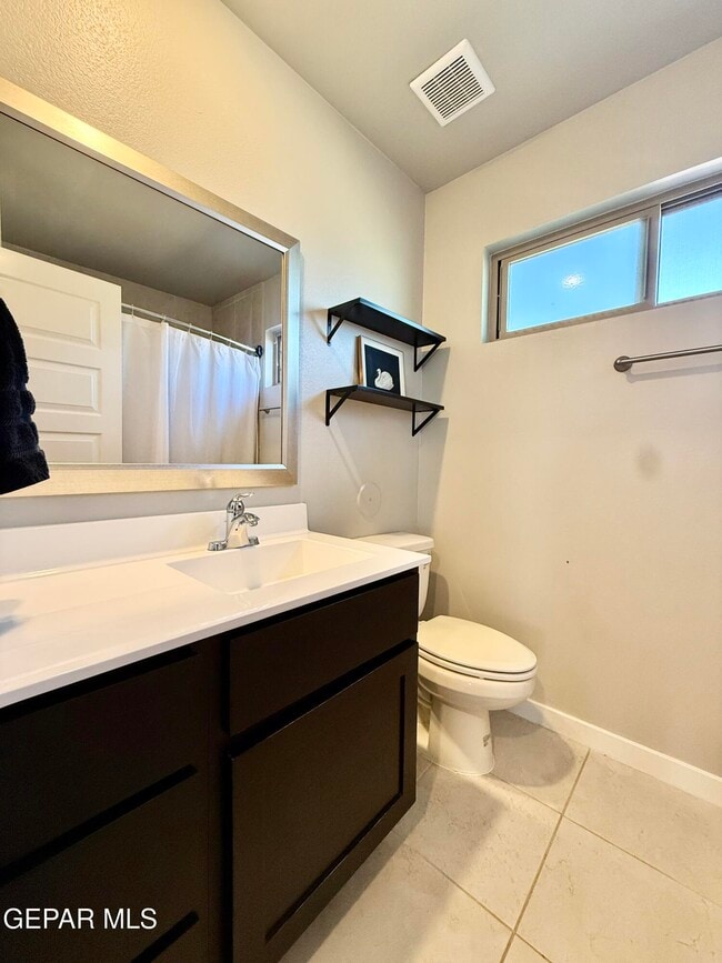 Building Photo - 11860 Ernest Rd