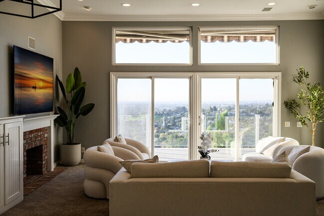 Building Photo - 11141 Limetree Dr