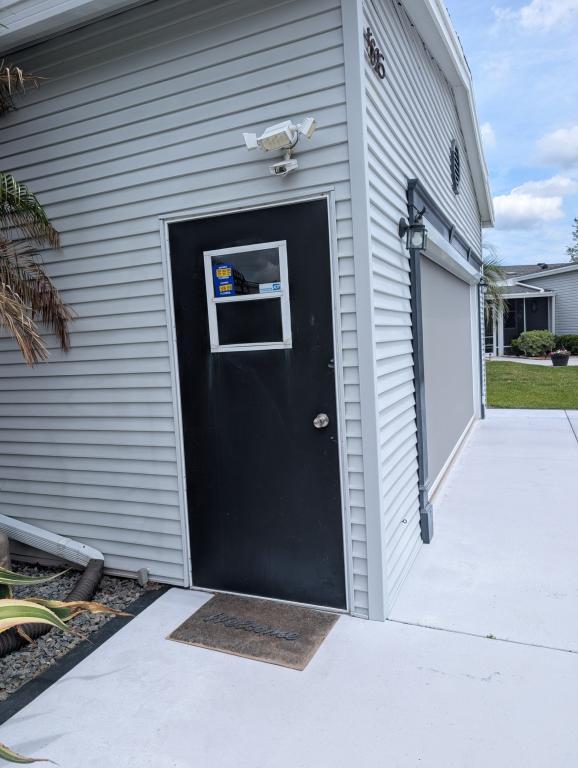 Building Photo - 5626 Swan Lake Dr