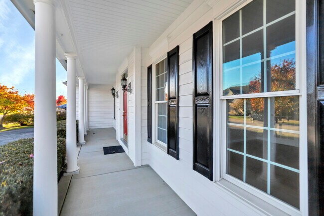 Building Photo - 40W148 Carl Sandburg Rd