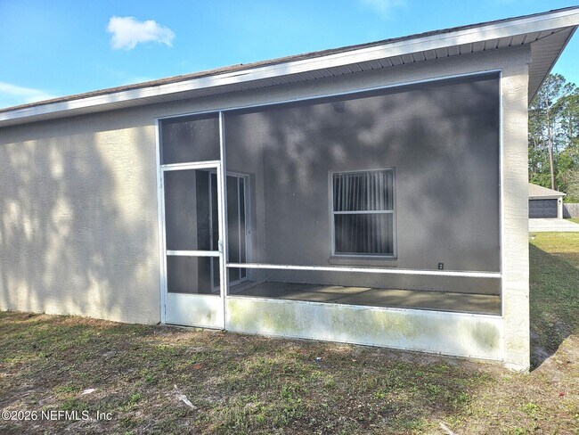 Building Photo - 27 Red Top Ln