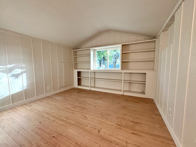 Building Photo - 3060 Onyx St