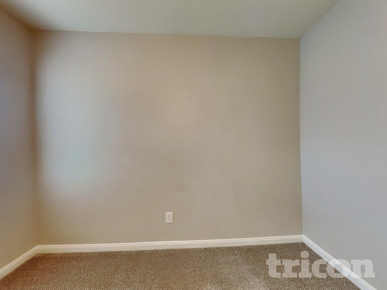 Building Photo - 20017 Woodrow Wilson St