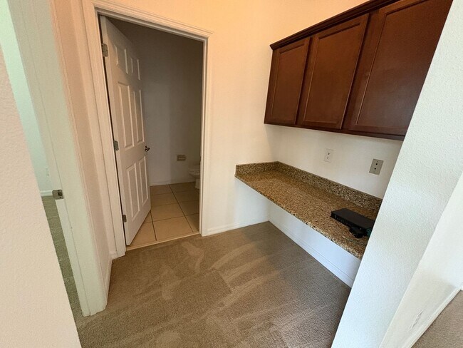 Building Photo - LARGE// Brand New 4/3.5 Bedroom Home in Breckenridge// APOPKA!!!