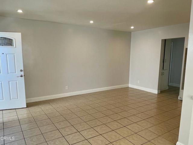 Building Photo - 3364 Preble Ave