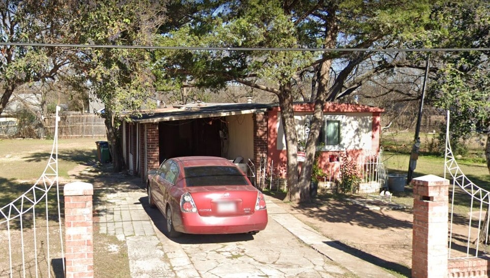 Building Photo - 6104 Kasper St