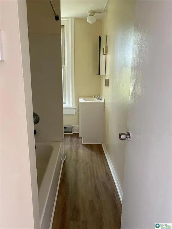 Building Photo - 947 Liberty St