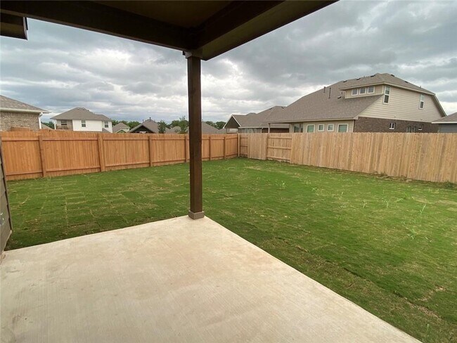 Building Photo - 1120 Whippletree Trl