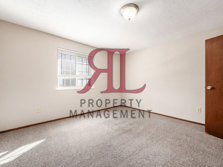 Building Photo - 5496 Kenneylane Blvd