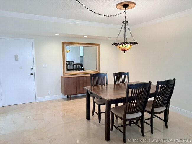 Building Photo - 2851 S Ocean Blvd