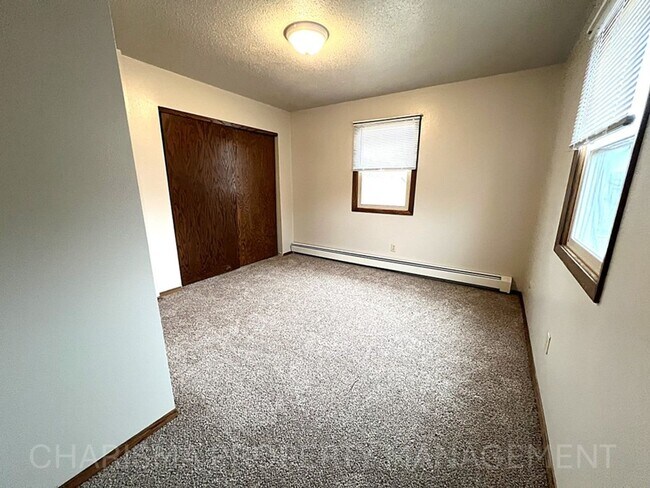 Building Photo - 2 BD - WHEN LOCATION, COMMUNITY AND PRICE MATTER...THIS IS THE PLACE FOR YOU!
