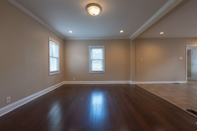 Building Photo - BEAUTIFUL 3 Bedroom Home in Little Creek!