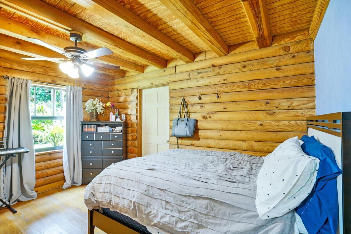 Building Photo - 13050 Marcella Blvd