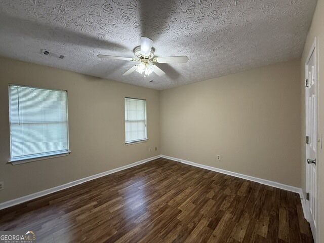 Building Photo - 206 Lisa Ct