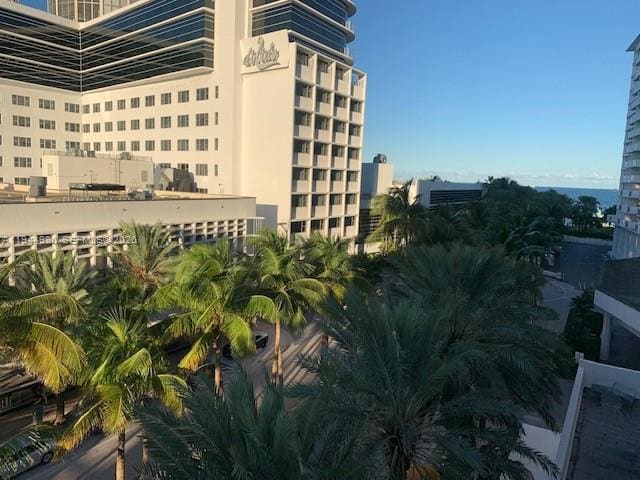 Building Photo - 100 Lincoln Rd