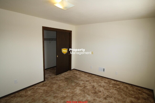 Building Photo - Neenah side by side duplex