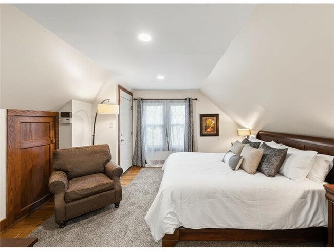 Building Photo - 2707 Garfield Ave