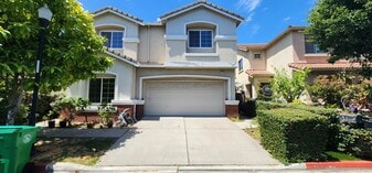 Building Photo - 2231 Aquatic Ct