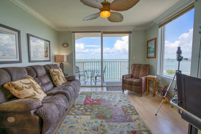 Building Photo - 8771 Estero Blvd
