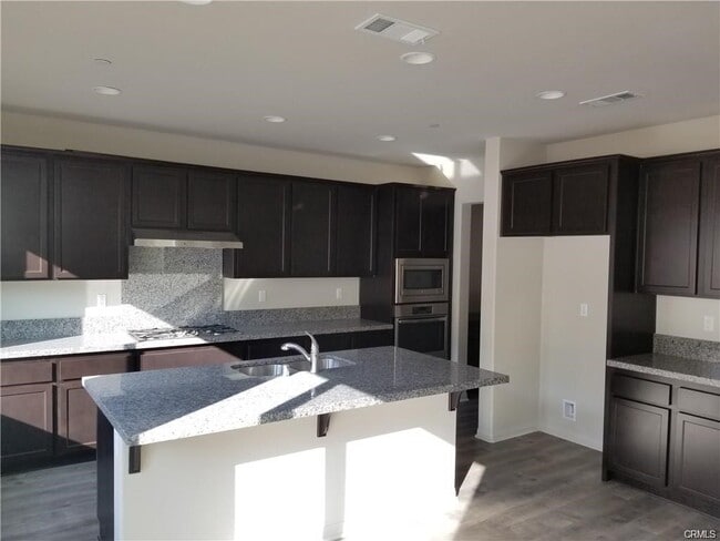 Building Photo - 7827 Wild Rye St