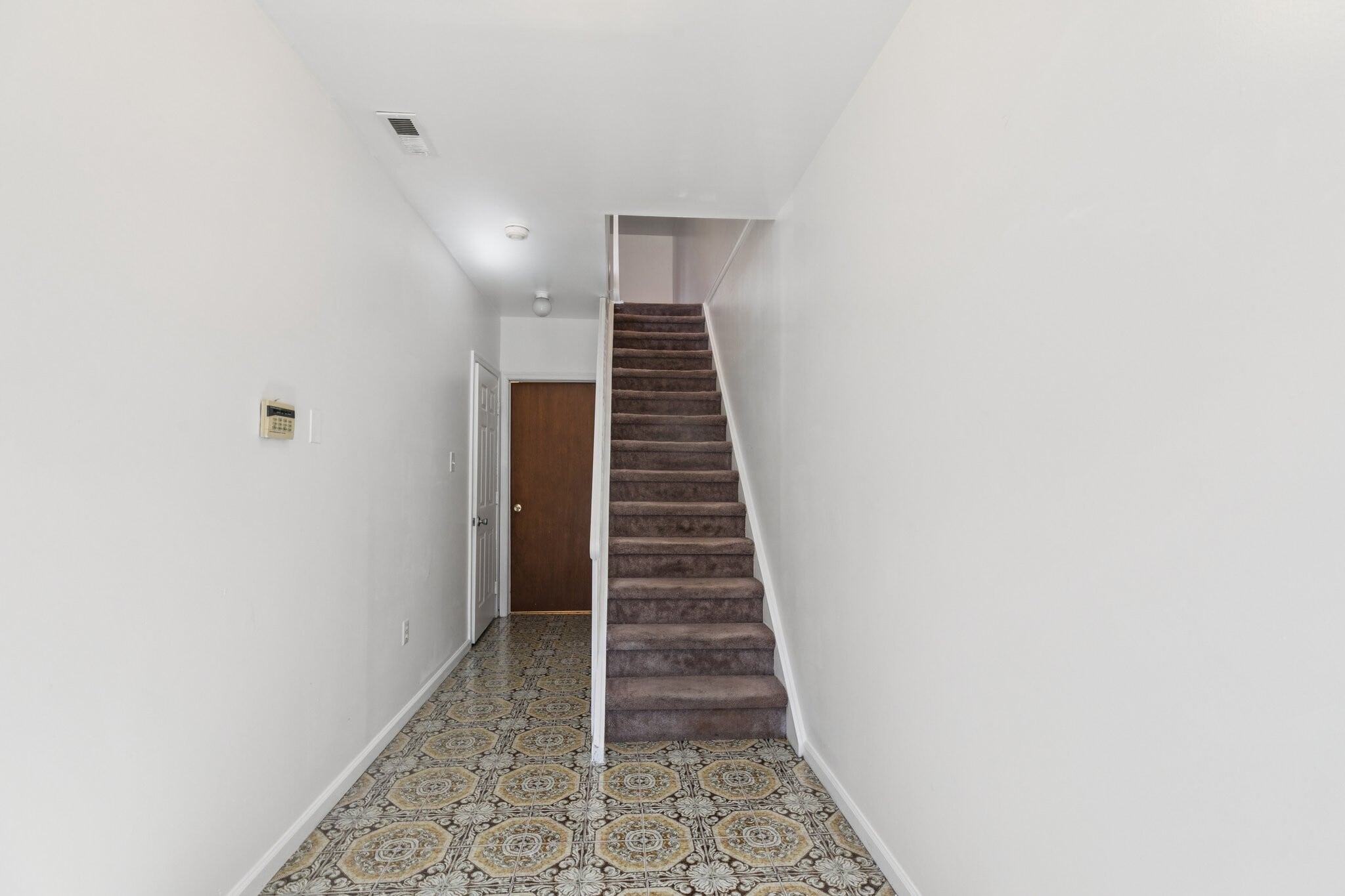 Building Photo - 3379 Frederick St