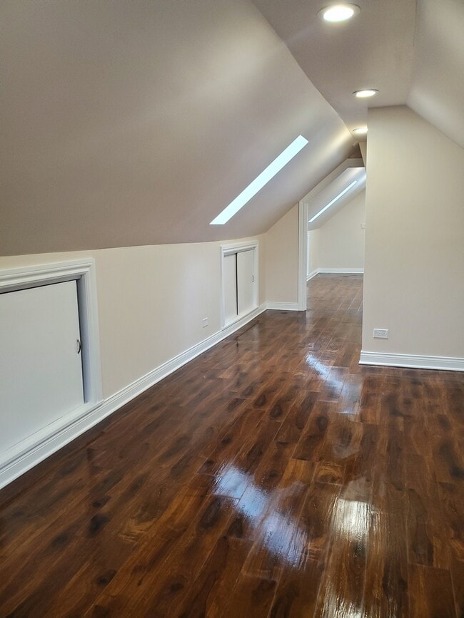 Building Photo - 4130 N Monticello Ave