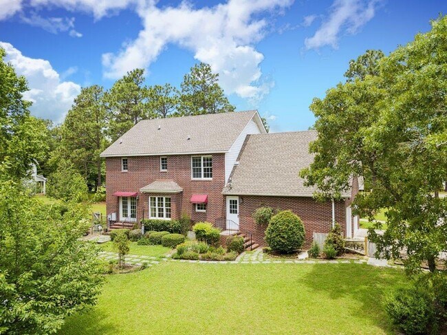 Building Photo - Coming Soon- 3 Bedroom and 2 Bath Home (Pe...