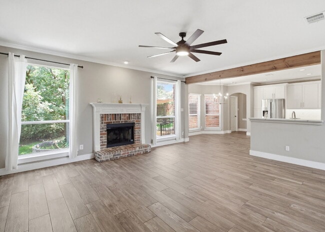Building Photo - Updated two story. Gated subdivision. Gorgeous patio and yard!