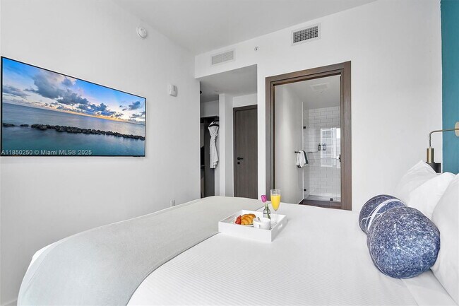 Building Photo - 398 NE 5th St