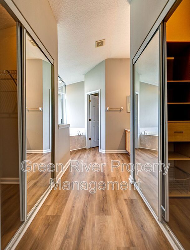 Building Photo - 3174 White Heron Trail