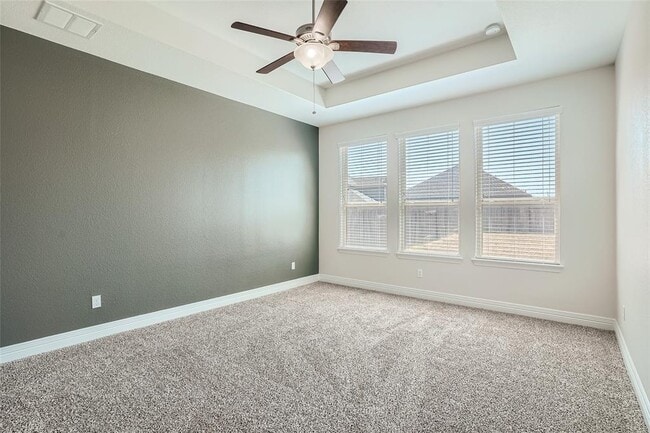 Building Photo - 213 Blue Waterleaf Ln