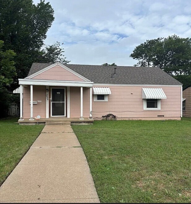 Building Photo - 3624 Frazier Ave