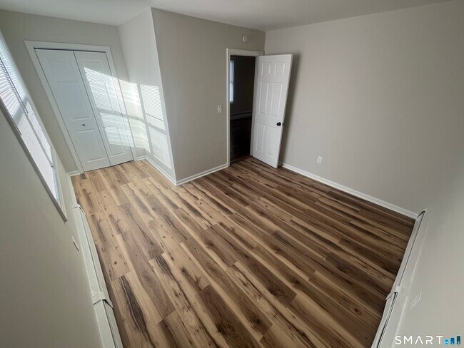 Building Photo - 209 Peck Ave