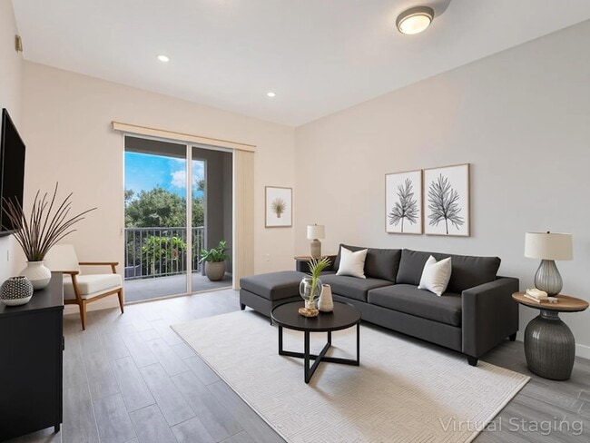 Building Photo - 1155 Main St