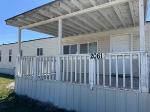 Building Photo - Cute 2 bedroom/2 bath in spring creek