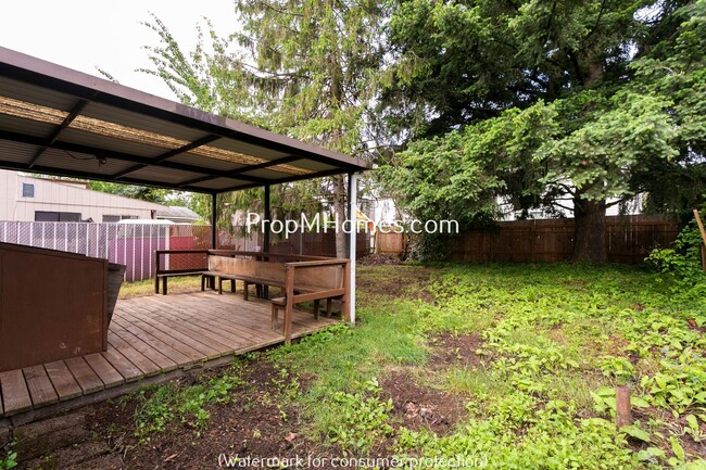 Building Photo - 6721 SE 84th Ave