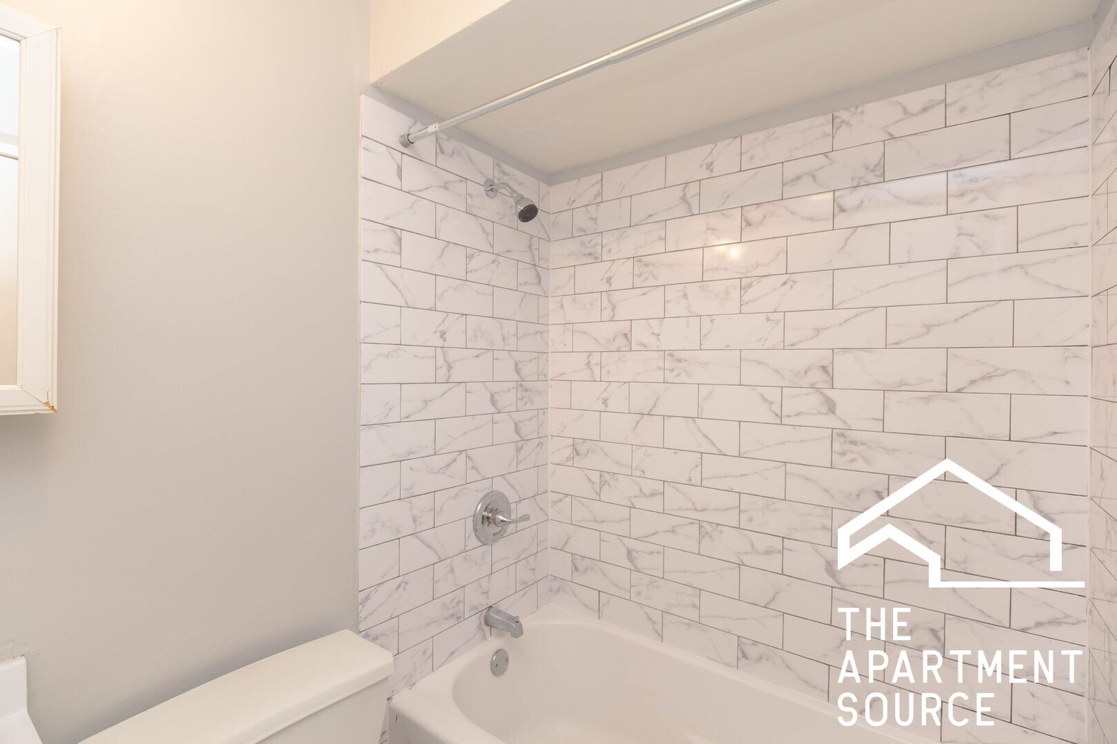 Building Photo - 752 W Gordon Ter