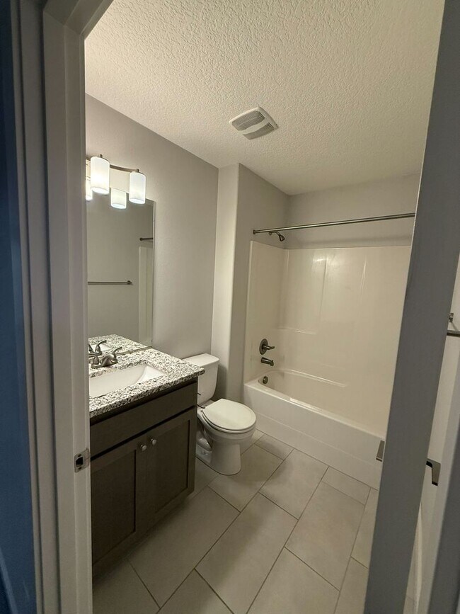 Building Photo - COMING SOON! Beautiful 3Bd/2.5Ba Salmon Creek Home!