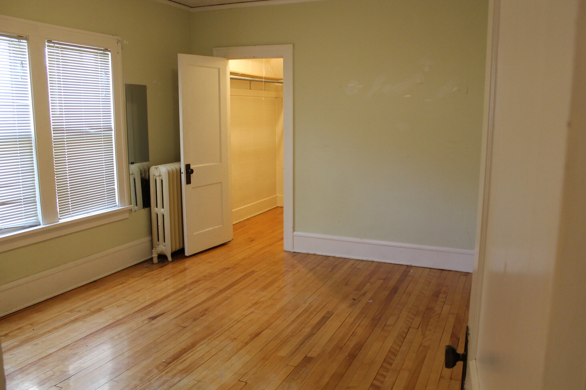Building Photo - 3810 Lyndale Ave S
