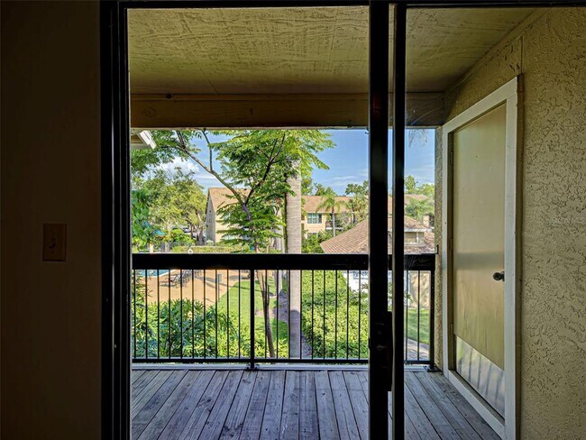 Building Photo - 4008 Crockers Lake Blvd